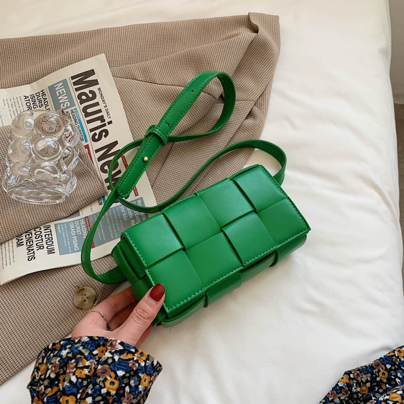 LATTICE – THE WOVEN CROSSBODY (MEDIUM)