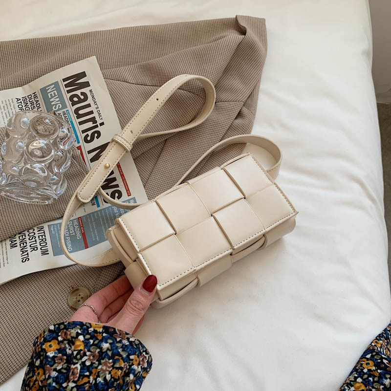 LATTICE – THE WOVEN CROSSBODY (MEDIUM)