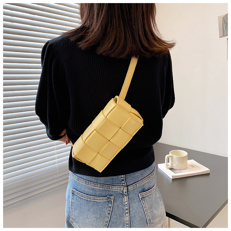 LATTICE – THE WOVEN CROSSBODY (MEDIUM)