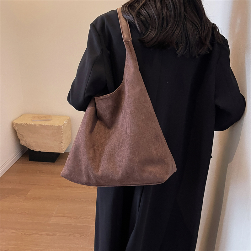 SUEDE - THE DAILY LEATHER TOTE