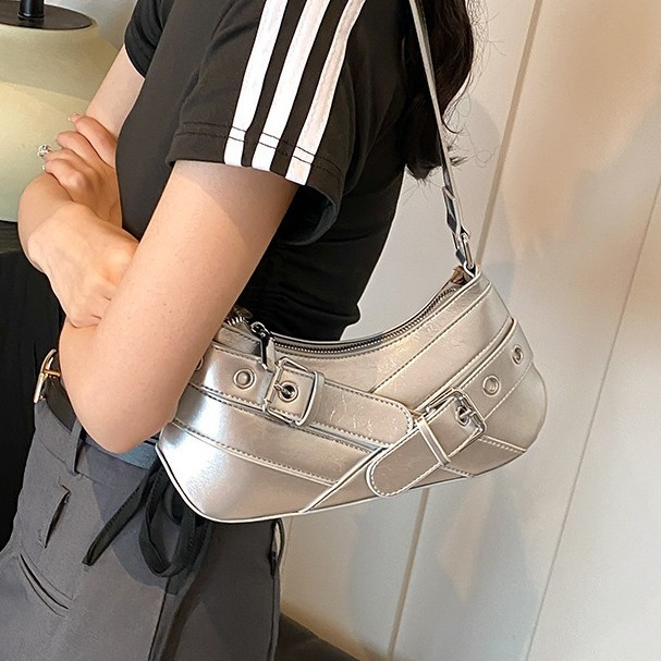 WILLOW MINI STRAP CHIC BAG