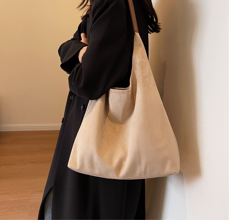 SUEDE - THE DAILY LEATHER TOTE