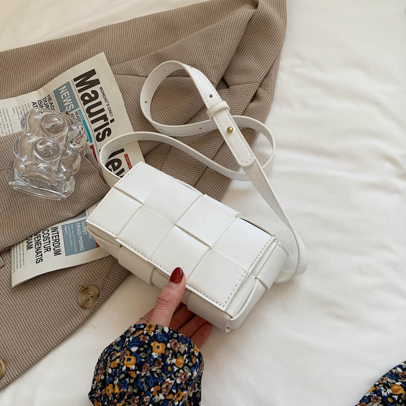 LATTICE – THE WOVEN CROSSBODY (MEDIUM)