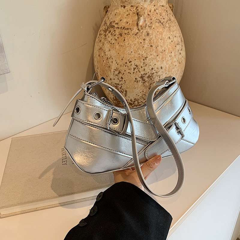 WILLOW MINI STRAP CHIC BAG