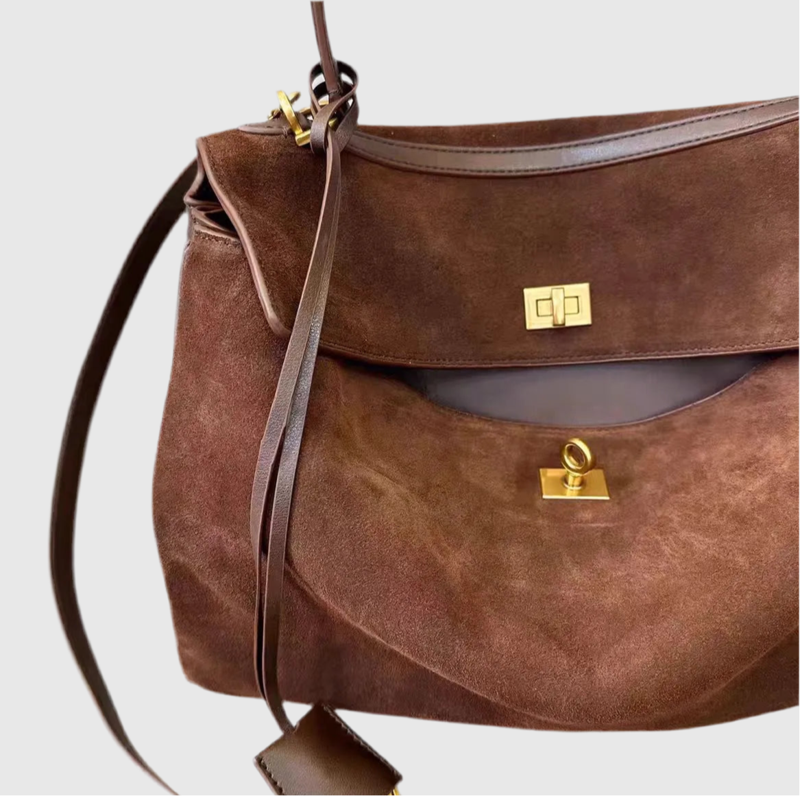 CECILIA – THE CHIC SUEDE BAG