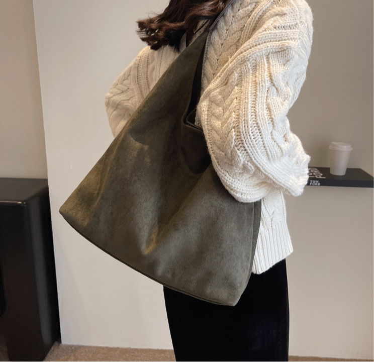 SUEDE - THE DAILY LEATHER TOTE