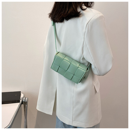 LATTICE – THE WOVEN CROSSBODY (MEDIUM)