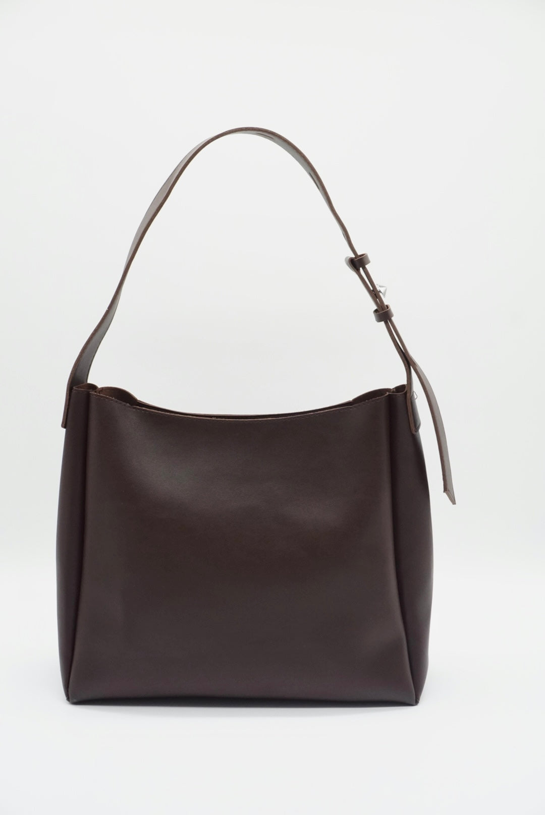 Bella - The Daily Classy Bag